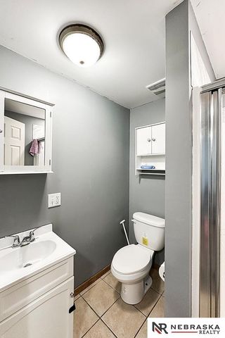 6504 N 105th Street, Omaha, NE 68112