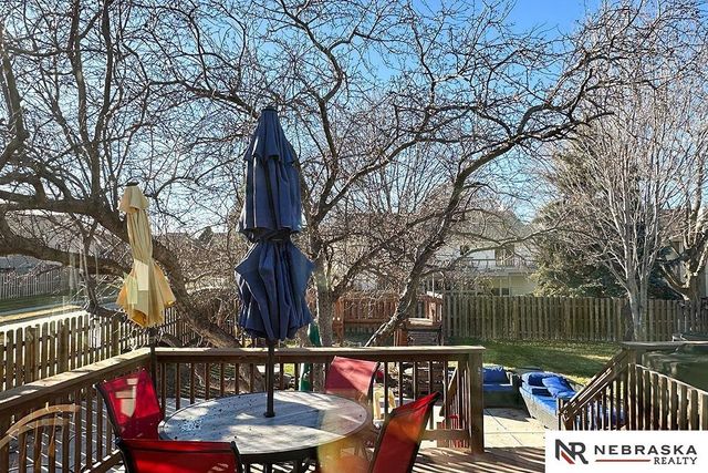 6504 N 105th Street, Omaha, NE 68112