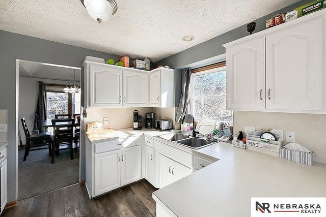 6504 N 105th Street, Omaha, NE 68112