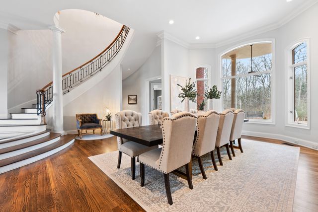 8831 Forest Creek Lane, Ooltewah, TN 37363