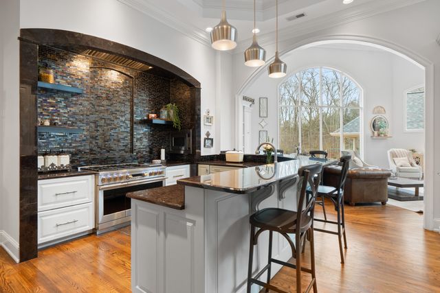 8831 Forest Creek Lane, Ooltewah, TN 37363