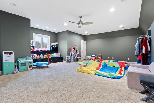 8831 Forest Creek Lane, Ooltewah, TN 37363