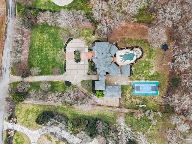 8831 Forest Creek Lane, Ooltewah, TN 37363