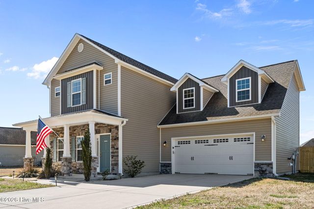 130 Prelude Drive, Richlands, NC 28574