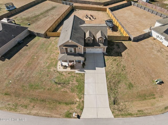 130 Prelude Drive, Richlands, NC 28574