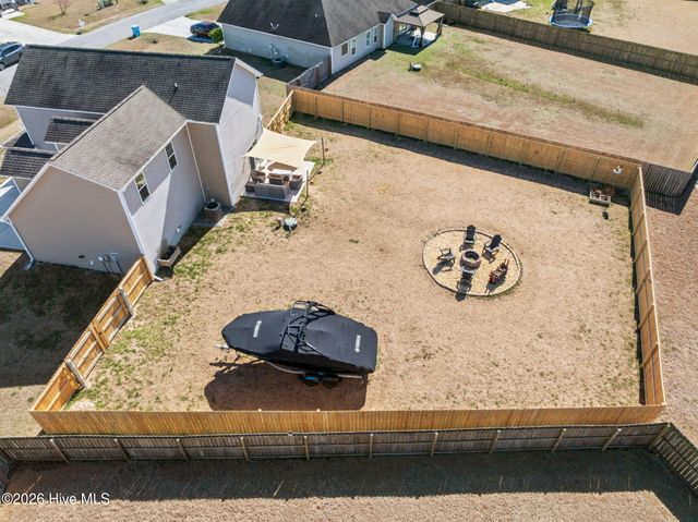 130 Prelude Drive, Richlands, NC 28574