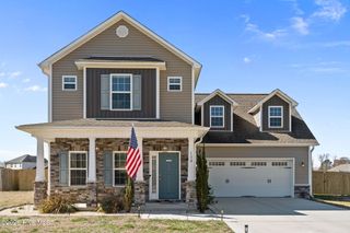 130 Prelude Drive, Richlands, NC 28574