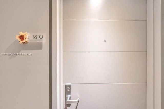 1010 Brickell Ave 1810, Miami, FL 33131