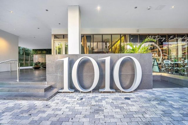 1010 Brickell Ave 1810, Miami, FL 33131