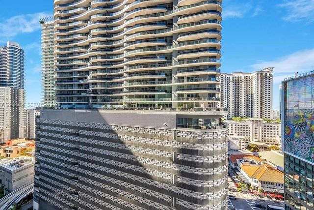 1010 Brickell Ave 1810, Miami, FL 33131