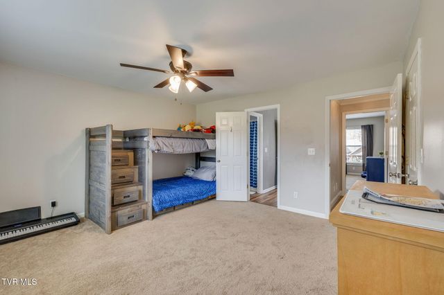 1104 Wiembley Drive, Kingsport, TN 37664