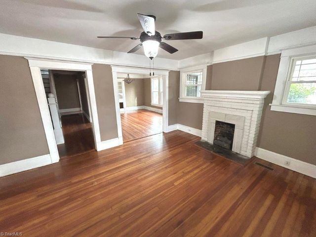 913 9th NE Avenue, Hickory, NC 28601