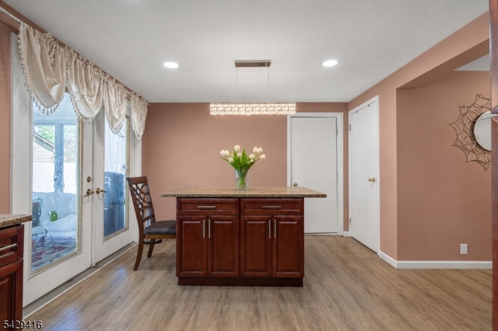 40 Jefferson Dr, Piscataway Twp., NJ 08854 — photo 4
