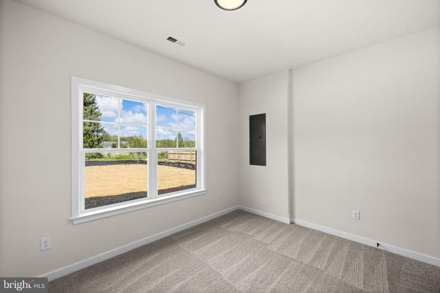 28264 MINE RUN RD, Rhoadesville, VA 22542