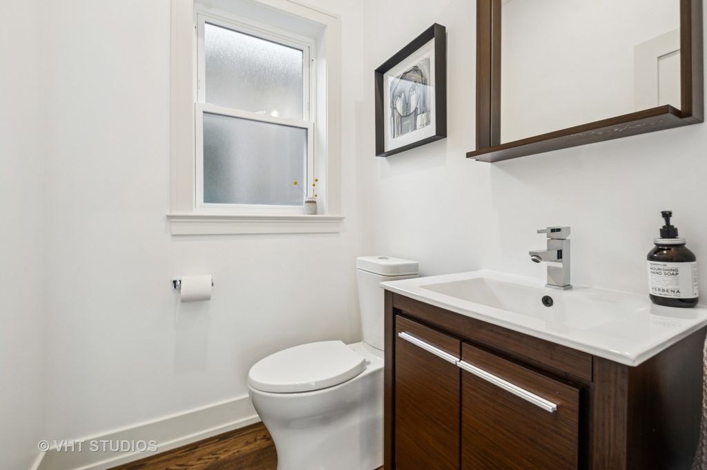 property-img