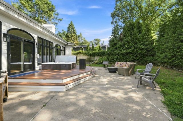 67 Love Lane, Warwick, RI 02886