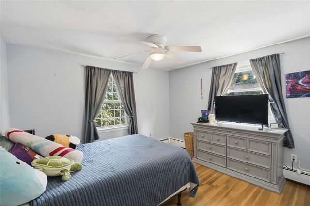 67 Love Lane, Warwick, RI 02886