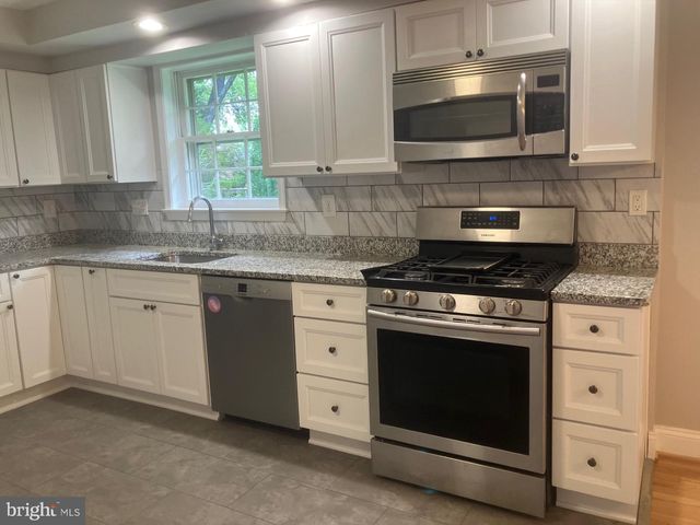 3820 INGLESIDE ST, Olney, MD 20832