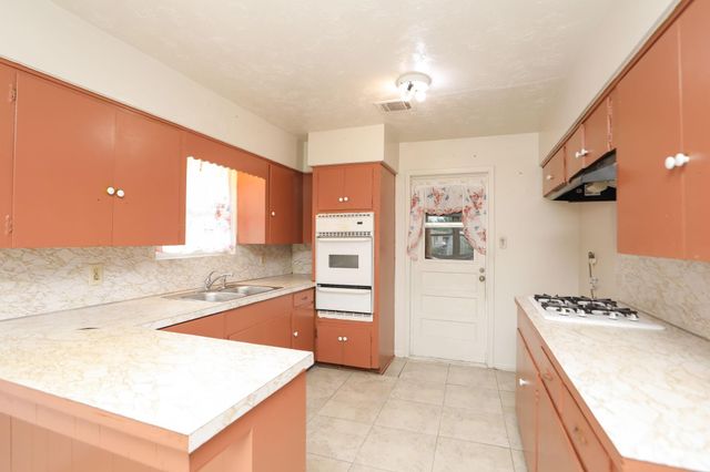 5110 Noldale Drive, Houston, TX 77016