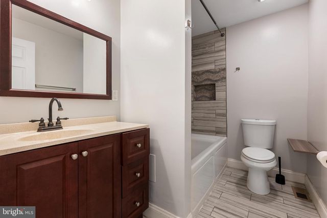 25 EAST N, Baltimore, MD 21224