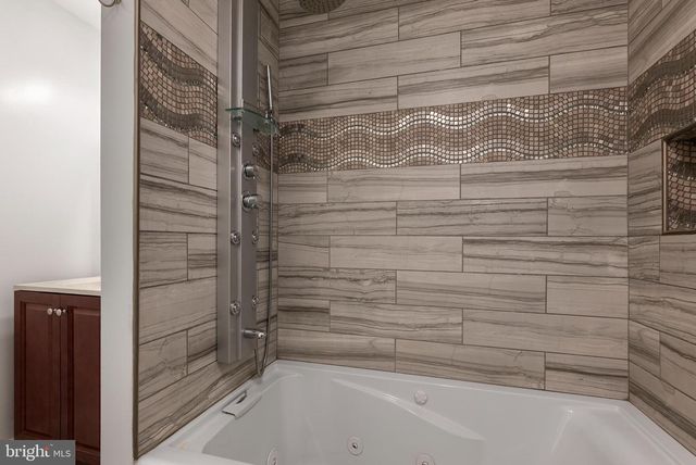 25 EAST N, Baltimore, MD 21224