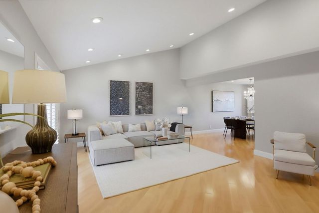 18737 W Cavendish Drive, Castro Valley, CA 94552