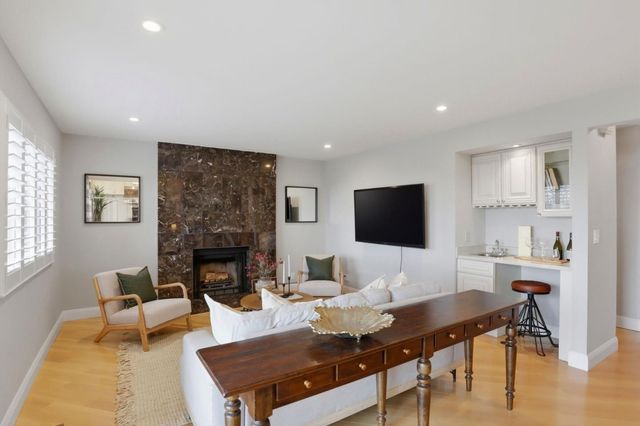 18737 W Cavendish Drive, Castro Valley, CA 94552