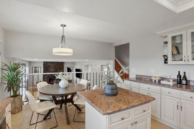 18737 W Cavendish Drive, Castro Valley, CA 94552