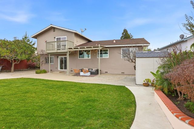 18737 W Cavendish Drive, Castro Valley, CA 94552