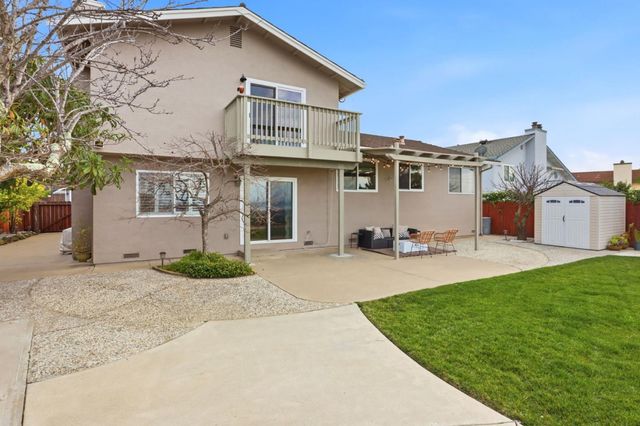 18737 W Cavendish Drive, Castro Valley, CA 94552