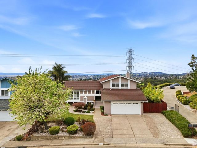 18737 W Cavendish Drive, Castro Valley, CA 94552