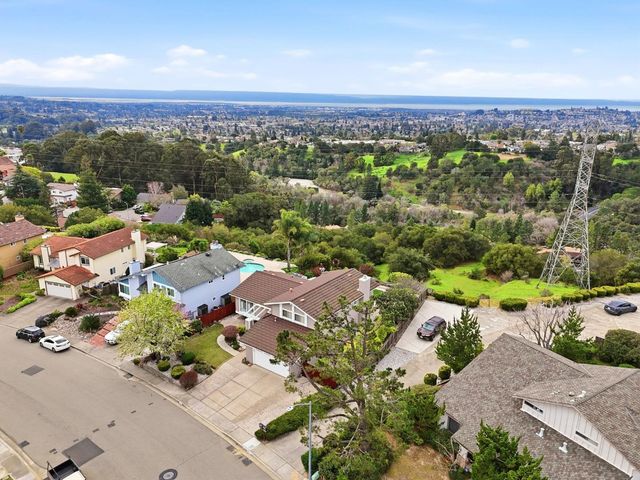 18737 W Cavendish Drive, Castro Valley, CA 94552