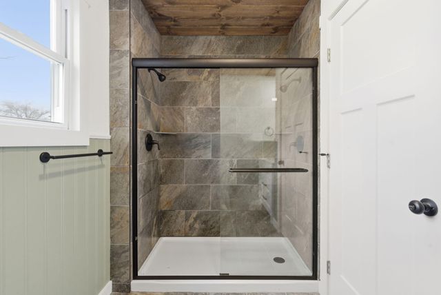 10431 W Farm Road 174, Republic, MO 65738