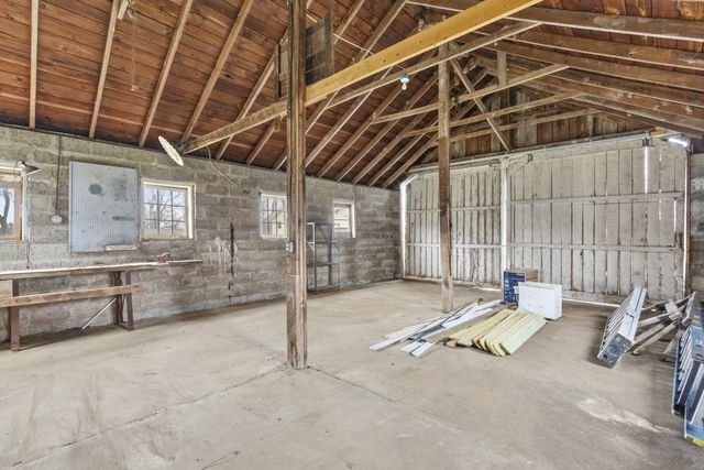 10431 W Farm Road 174, Republic, MO 65738