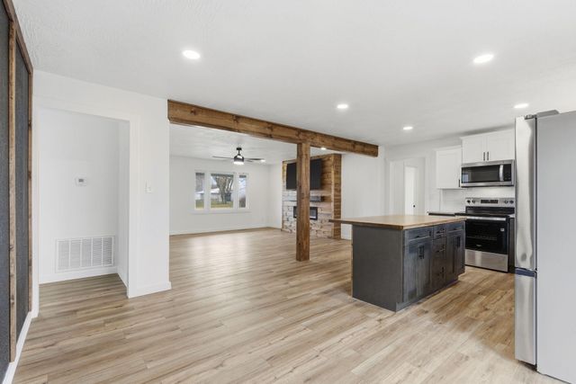 10431 W Farm Road 174, Republic, MO 65738