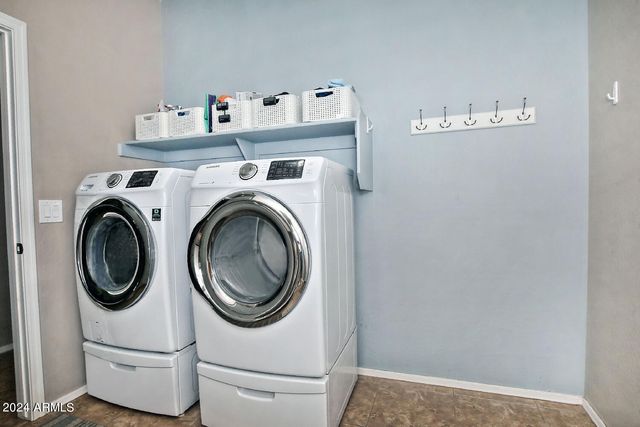 4394 N HUMMINGBIRD Drive, Florence, AZ 85132