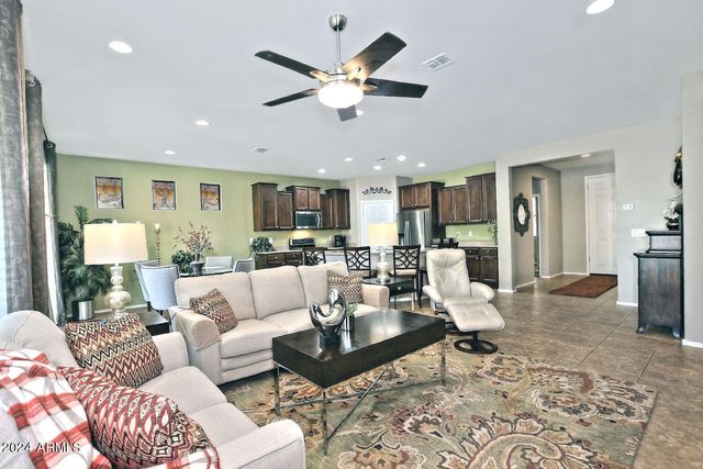 4394 N HUMMINGBIRD Drive, Florence, AZ 85132