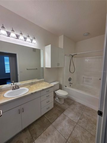 860 N ORANGE AVENUE 213, Orlando, FL 32801
