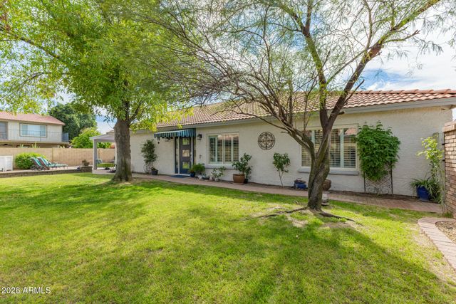 2711 W HIGHLAND Street, Chandler, AZ 85224