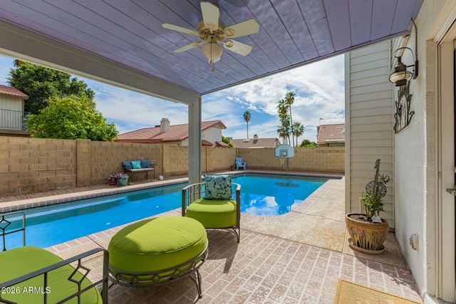 2711 W HIGHLAND Street, Chandler, AZ 85224