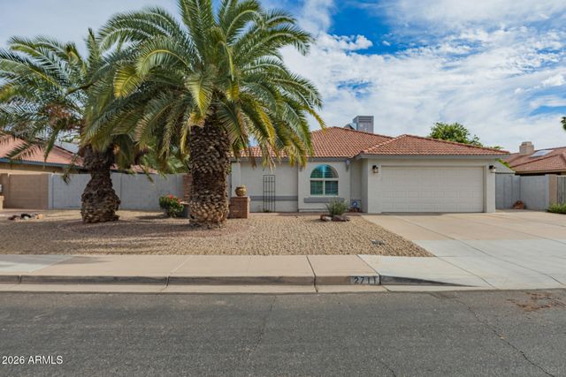 2711 W HIGHLAND Street, Chandler, AZ 85224
