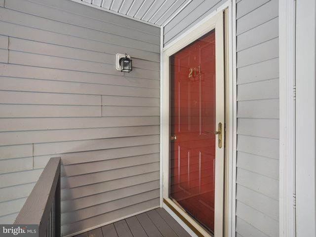 211 GOLDEN EYE CT, Chester, MD 21619