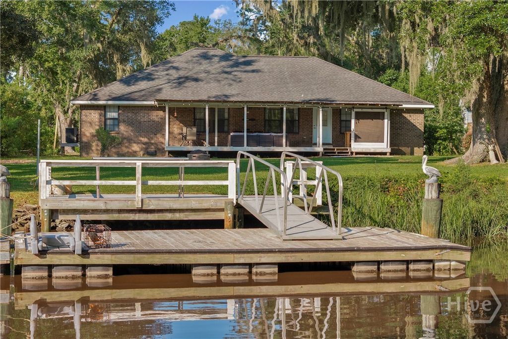 120 Pinetree Road, Midway, GA 31320