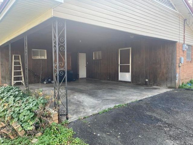 514 W Pennington St Highway, Ola, AR 72853