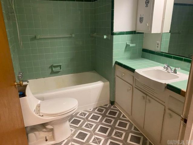 514 W Pennington St Highway, Ola, AR 72853