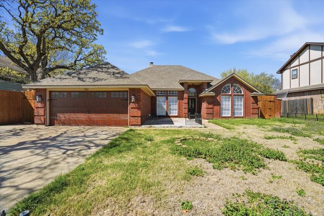 7021 Cook Circle, North Richland Hills, TX 76182
