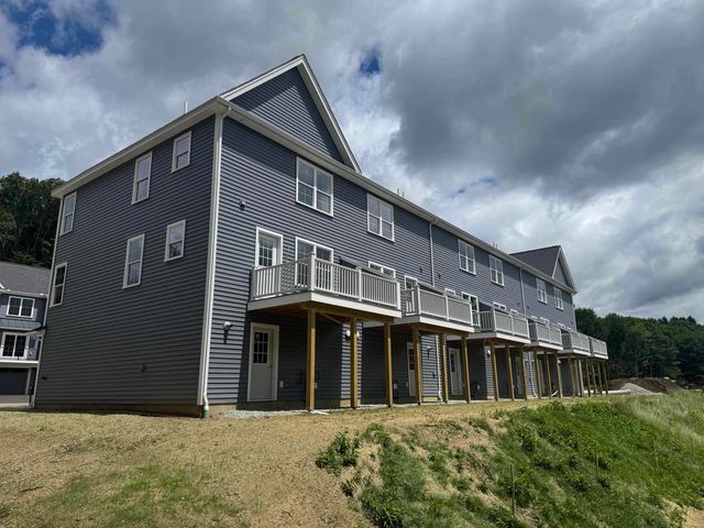 86 Kearsarge Lane, Tilton, NH 03276
