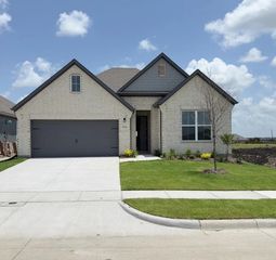 2114 Bloomsbury Ln, Forney, TX 75126