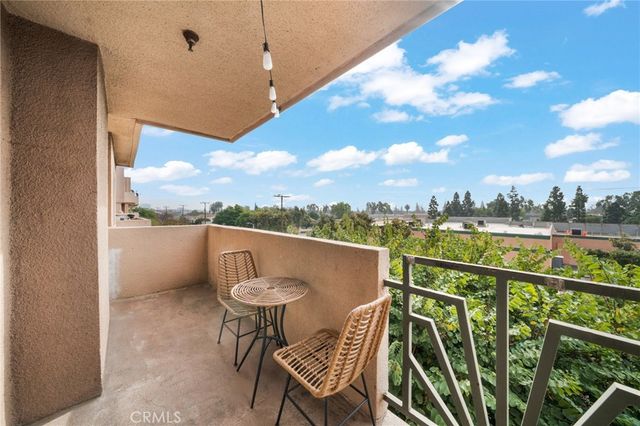 450 E 4th Street 344, Santa Ana, CA 92701