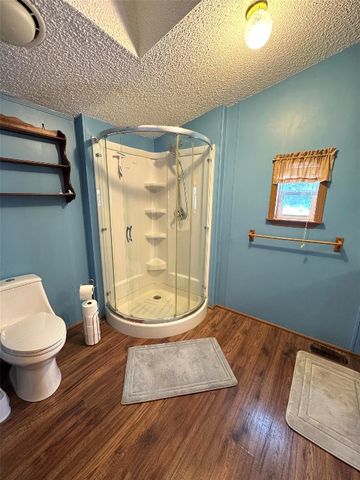 300 HOLLY PARK Drive, Erie, PA 16509